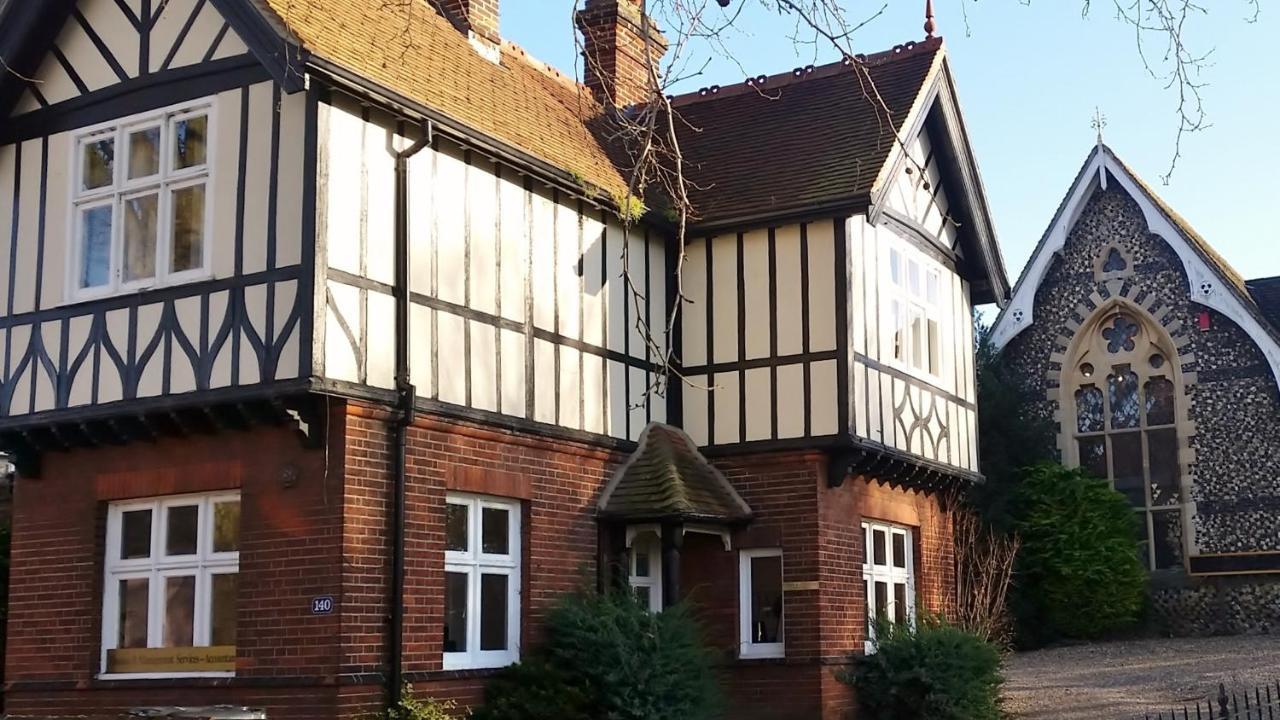 Old School Apartment 1 First Floor Bury St. Edmunds Exteriör bild