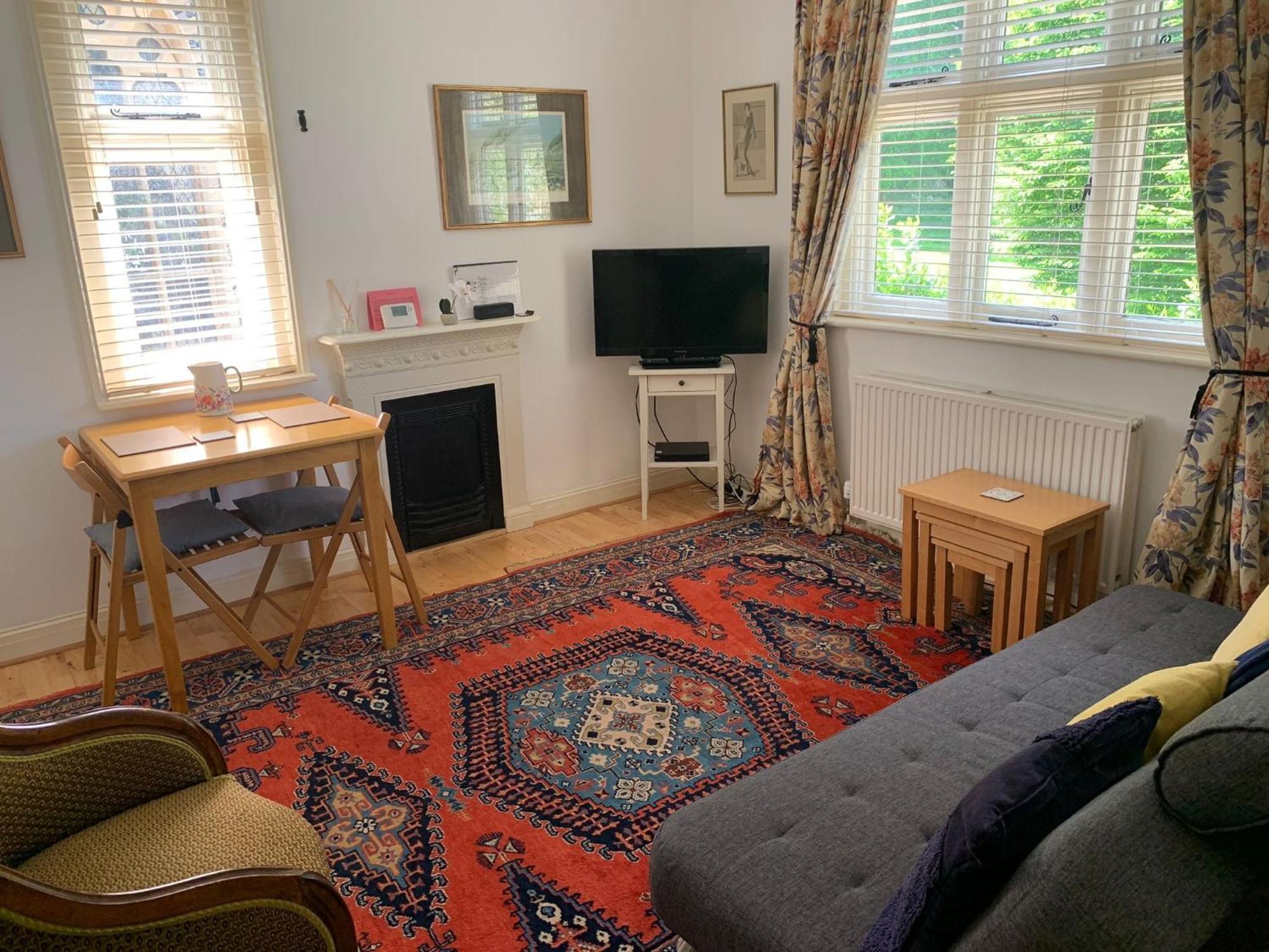 Old School Apartment 1 First Floor Bury St. Edmunds Exteriör bild